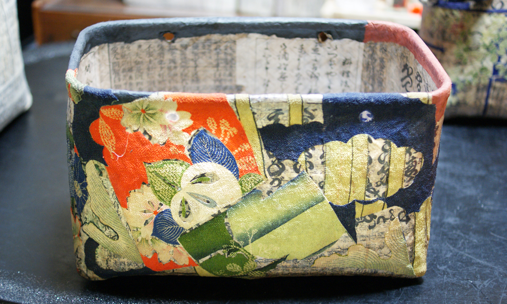 大きめのカゴバッグで作る一閑張り