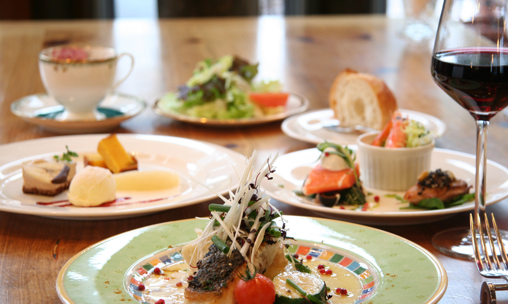 ワイナリーツアー＆ワインペアリングランチ