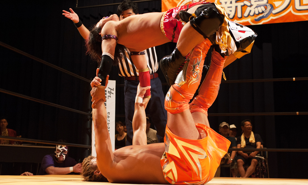 【360°限定】プロレスペア観戦(自由席)【グッズ&選手と記念撮影付き】
